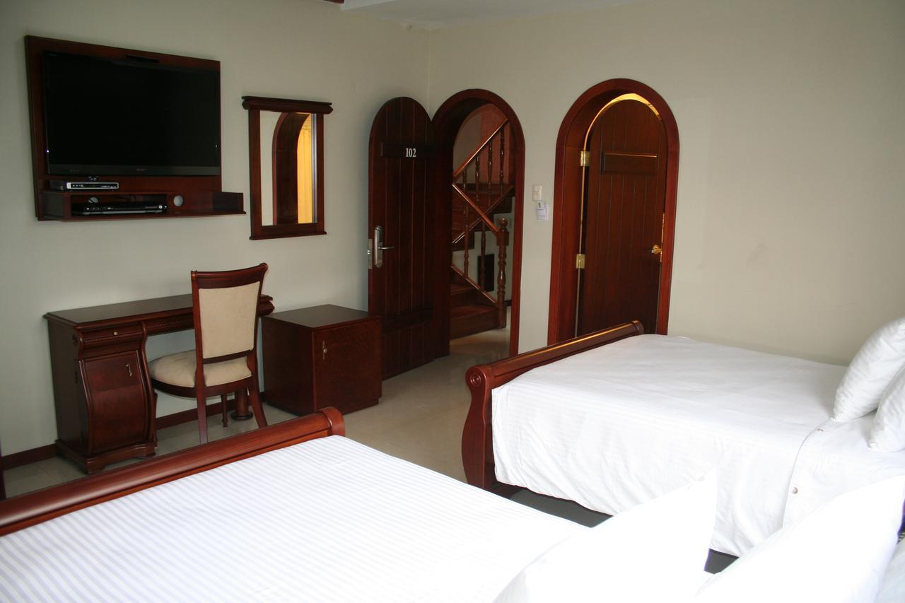 Hotel Maria Isabel Manta Exterior photo